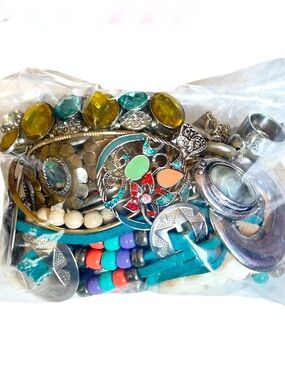 Mixed Jewelry Lot Bag Necklaces Pendants Bracelets Earrings Ring Bead Rhinestone